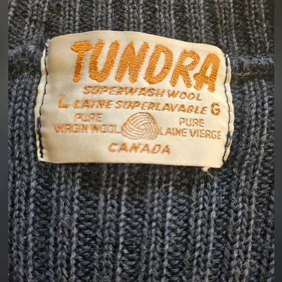 Vintage Tundra 100% Virgin Wool Sweater - Picture 2 of 13